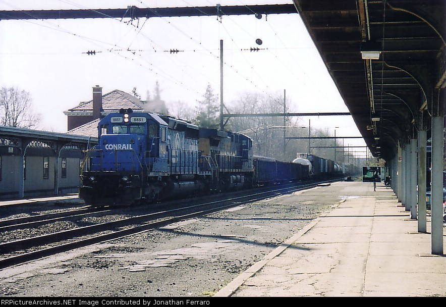 CSX 8851